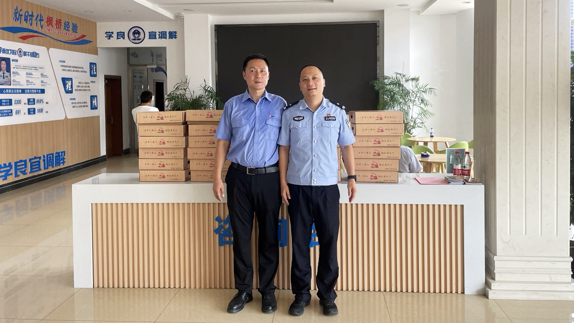 cd3e8a19-c3f0-4d0b-a64b-0fde241cd1c0.jpg cd3e8a19-c3f0-4d0b-a64b-0fde241cd1c0.jpg